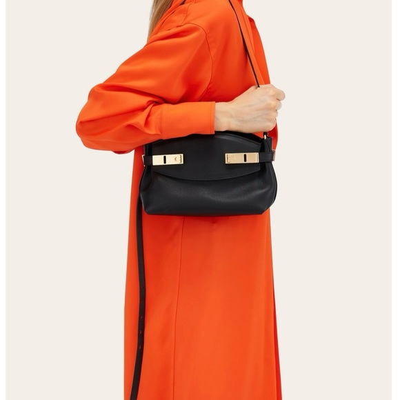 Ferragamo Hug Pouch bag in black and gold hardware - Picture 11 of 11